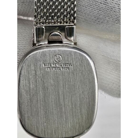 Ladies Helbros Vintage 17 Jewels Manual Wind Mesh Battery Runs Well Nice main image 10